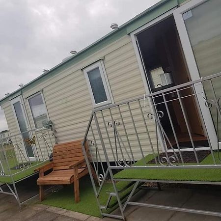 I 10 Caravan 4 Berth Chase Caravan Park Ingoldmells Exteriér fotografie